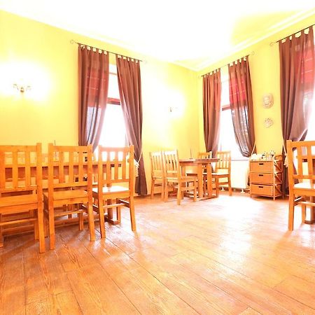 La Storia Guest House ピテシュティ エクステリア 写真