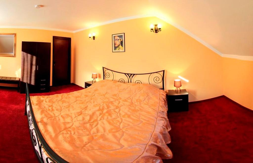 La Storia Guest House ピテシュティ エクステリア 写真