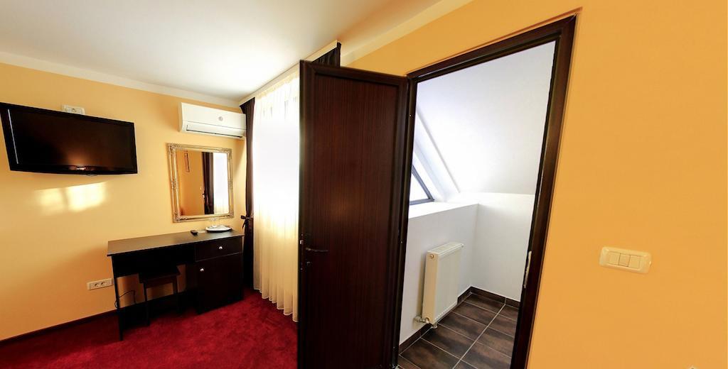 La Storia Guest House ピテシュティ エクステリア 写真