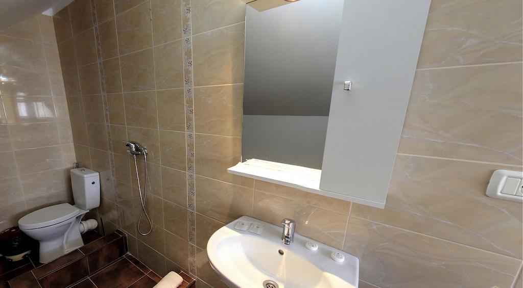 La Storia Guest House ピテシュティ 部屋 写真