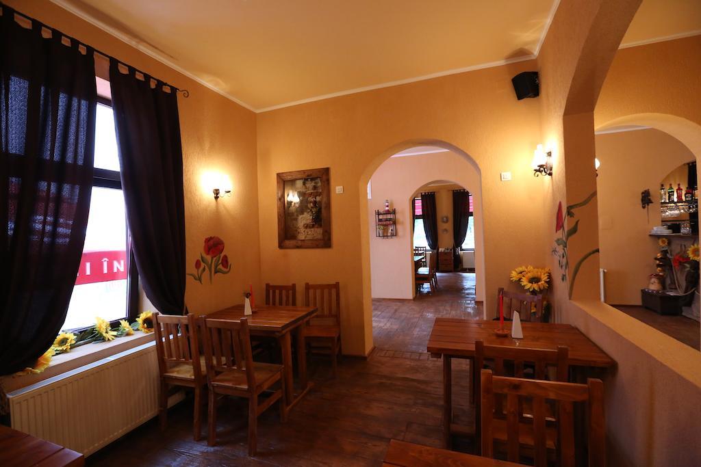 La Storia Guest House ピテシュティ エクステリア 写真